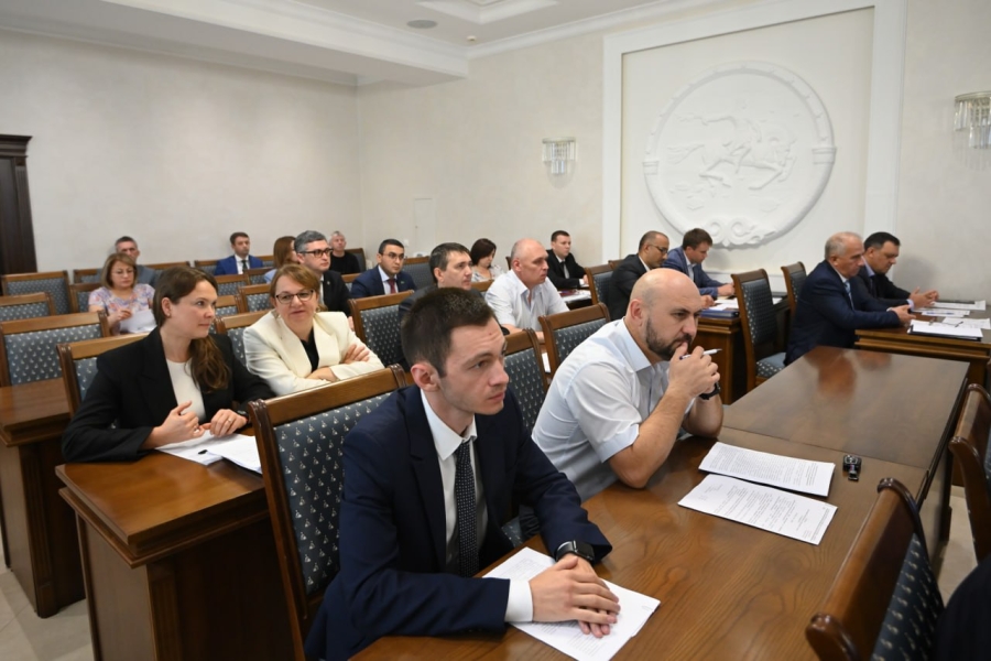 Глава Адыгеи провел заседание антинаркотической комиссии региона
