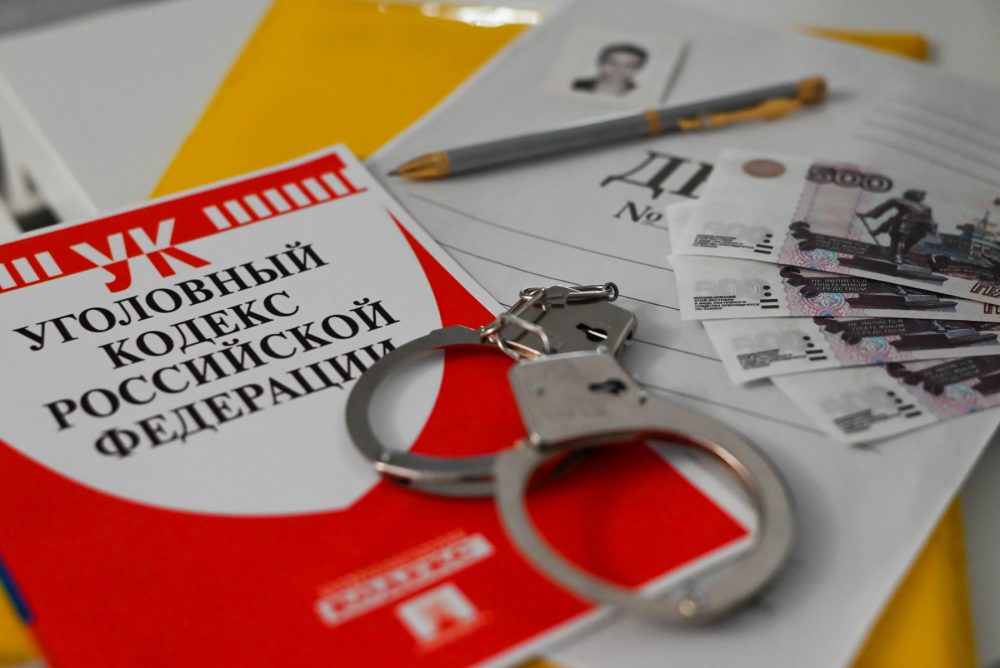 Инспектор Ространснадзора по Адыгее попал под уголовное дело из-за взятки в 20 тыс. рублей