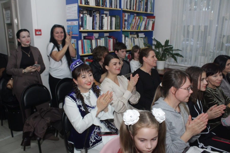 В Адыгейской республиканской юношеской библиотеке состоялась акция «Ночь искусств»