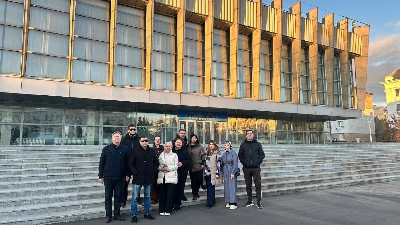 Народные ансамбли из Шовгеновского района Адыгеи выступили перед жителями Луганска