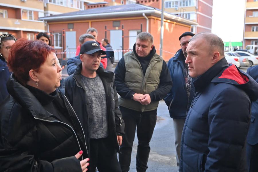 Глава Адыгеи проконтролировал исполнение поручений по оказанию помощи пострадавшим в ауле Новая Адыгея жителям
