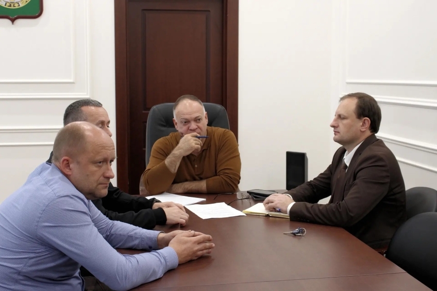 В Яблоновском городском поселении обсудили работы по капитальному ремонту улиц